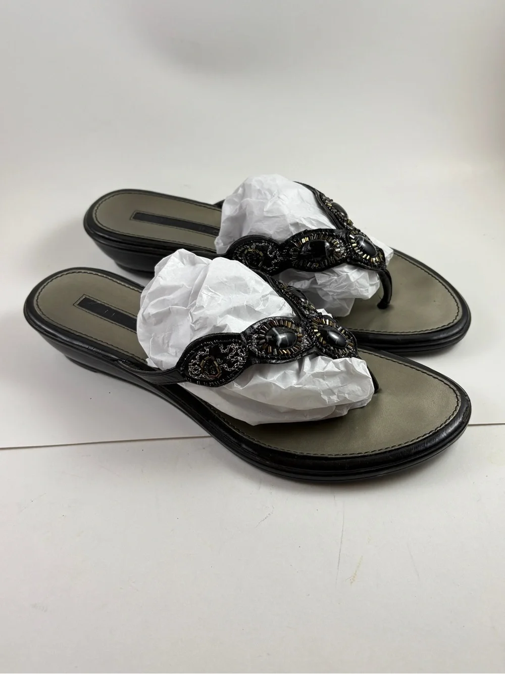 Pair of Black Bandolino Sandals w/ Stone Detail / Size 6